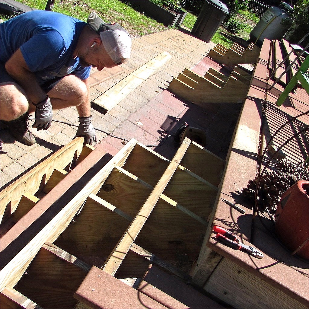 Building Deck Stairs